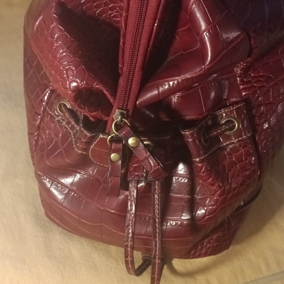 A.N.A Large Unisex Croc Embossed Burgandy Brown Faux Leather Traveler Bag - Picture 7 of 13